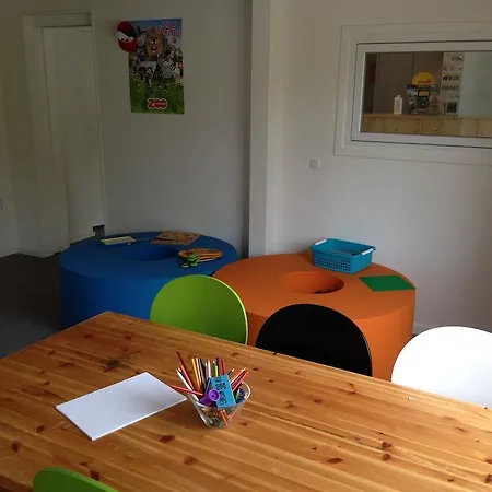 耶林家庭露营别墅酒店 5*