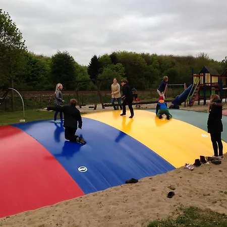 Family & Campsite 2*