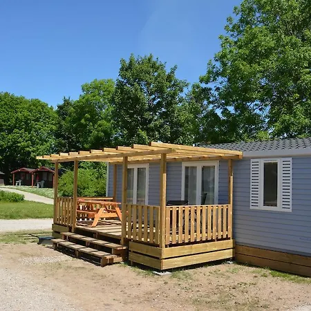 Campsite Family & Jelling