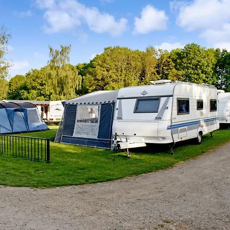 Family & Campsite 2*
